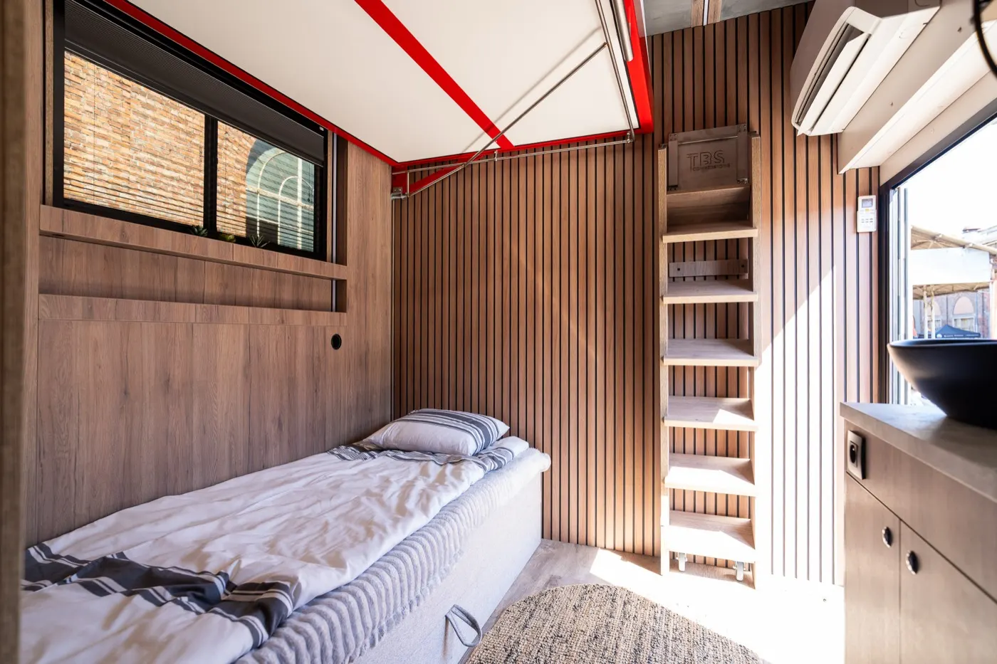 Une cabine du CRS Sleepliner, avec un vrai lit